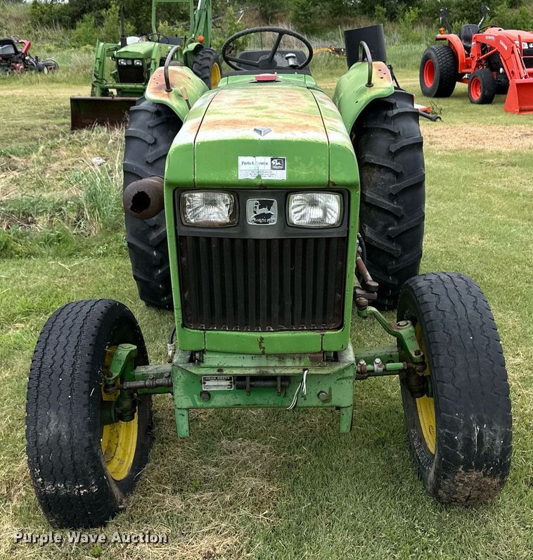 image for item EQ4842 1980 John Deere 950 tractor