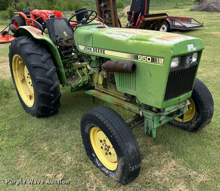 image for item EQ4842 1980 John Deere 950 tractor