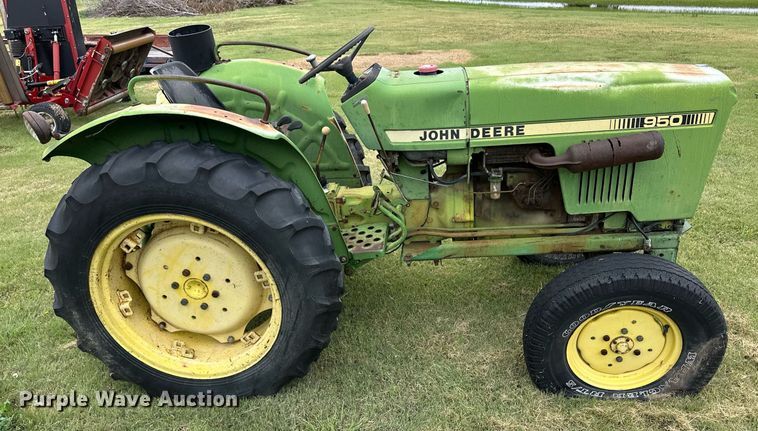 image for item EQ4842 1980 John Deere 950 tractor