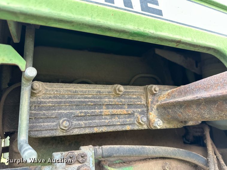 image for item EQ4842 1980 John Deere 950 tractor