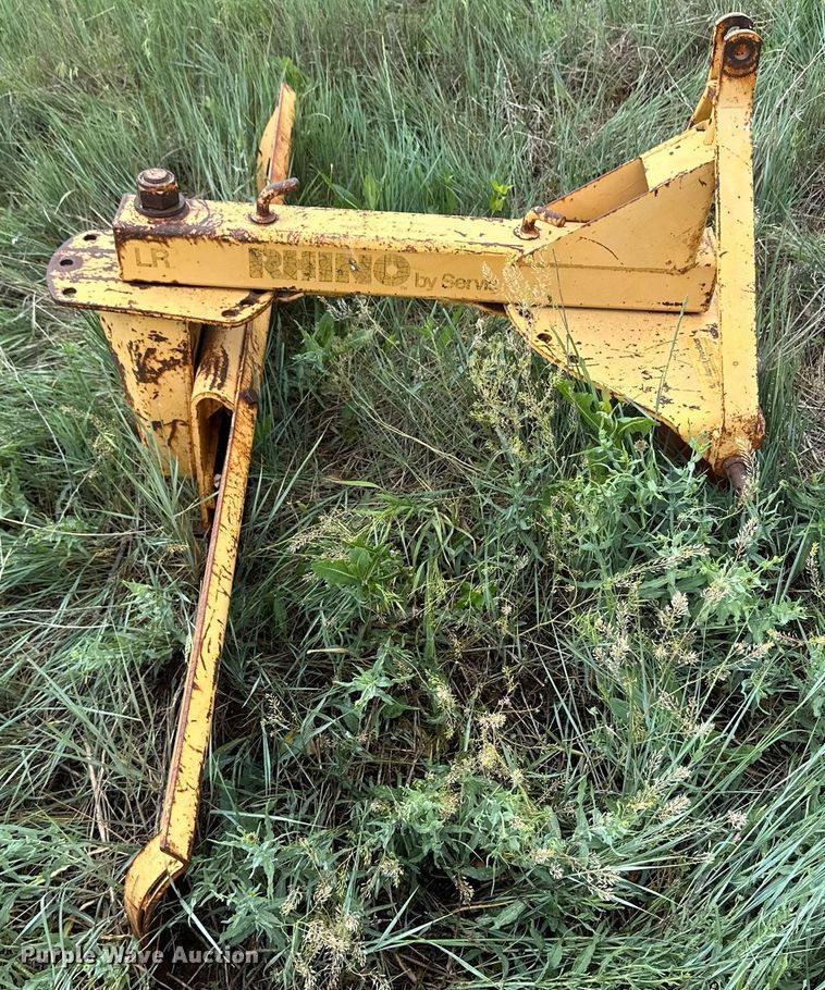 image for item EQ4844 Rhino LR three point blade