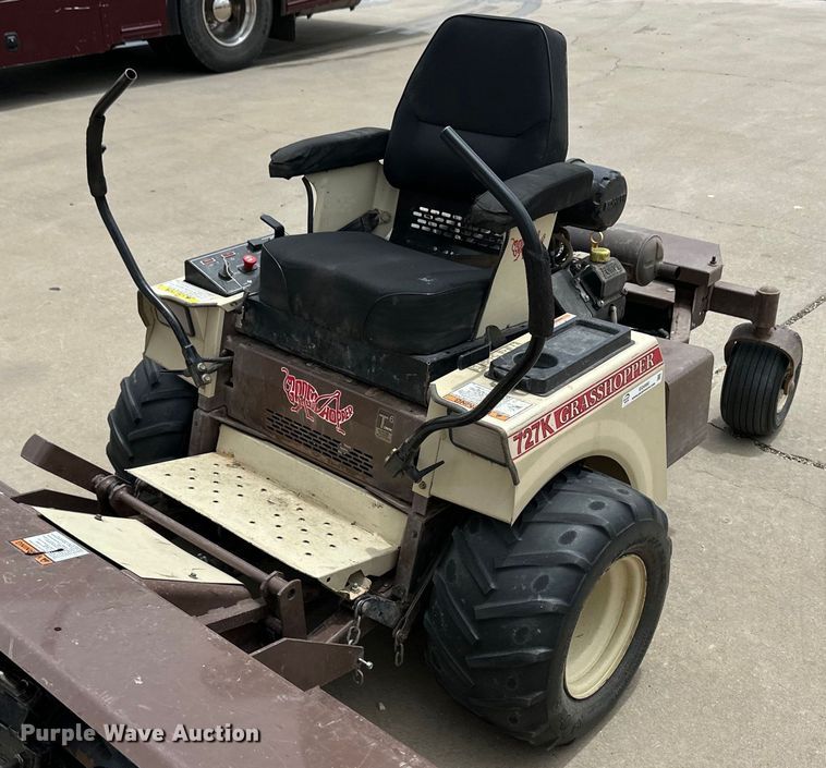 image for item EQ4850 Grasshopper 727K ZTR lawn mower