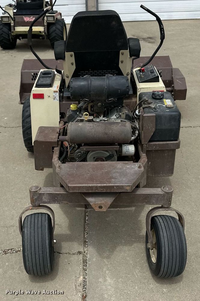 image for item EQ4850 Grasshopper 727K ZTR lawn mower