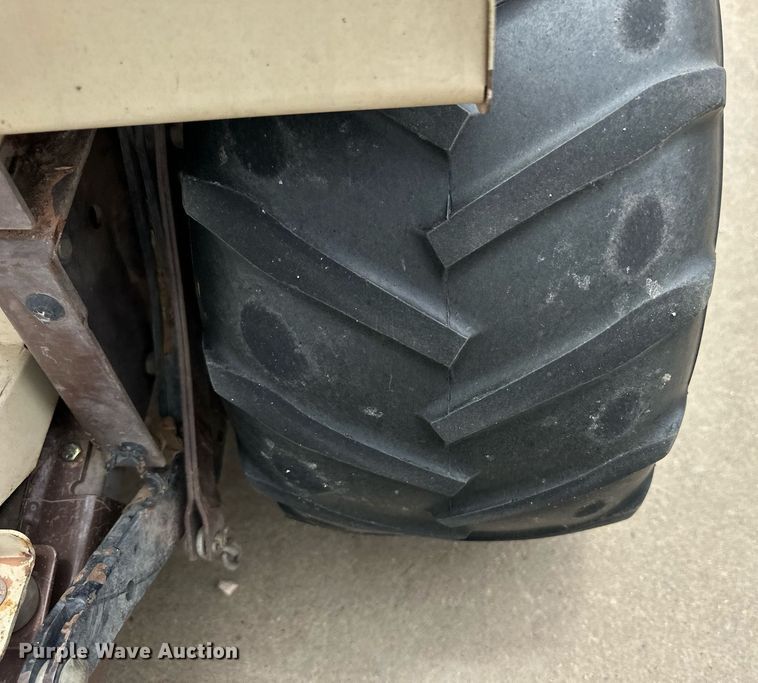 image for item EQ4850 Grasshopper 727K ZTR lawn mower