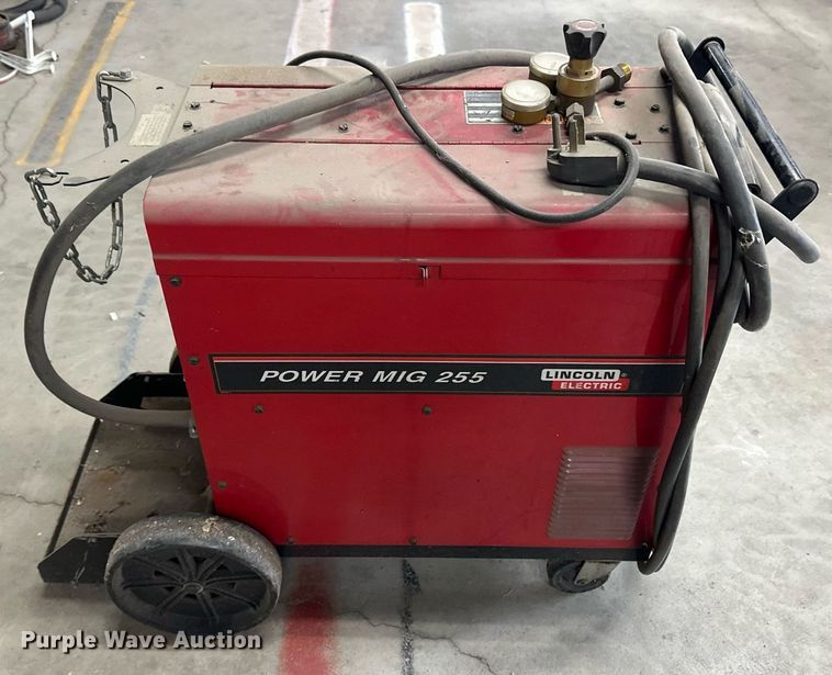 image for item EQ4852 Lincoln Electric Power Mig 255 welder