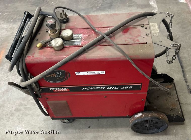 image for item EQ4852 Lincoln Electric Power Mig 255 welder