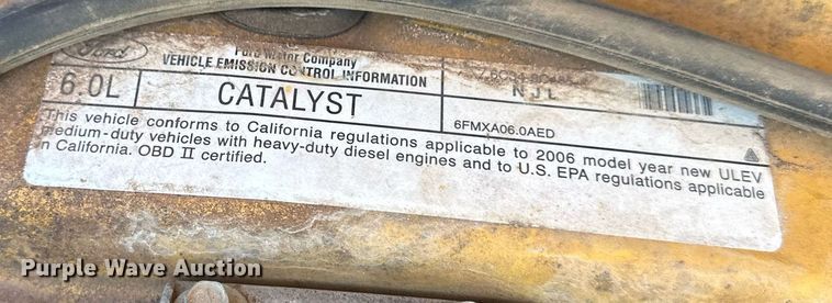 image for item EQ4863 2006 Ford E350 Super Duty school bus