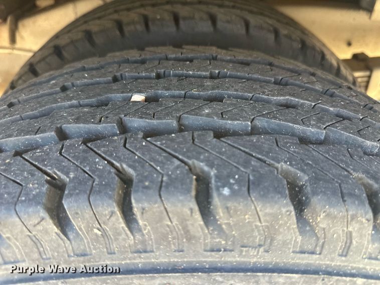 image for item EQ4863 2006 Ford E350 Super Duty school bus