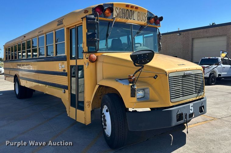 image for item EQ4864 2000 Freightliner FS65 school bus
