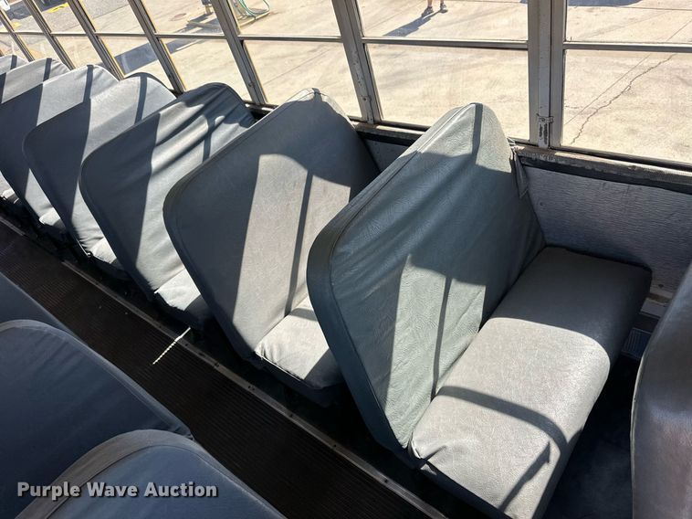 image for item EQ4864 2000 Freightliner FS65 school bus