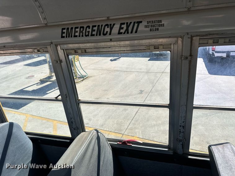 image for item EQ4864 2000 Freightliner FS65 school bus