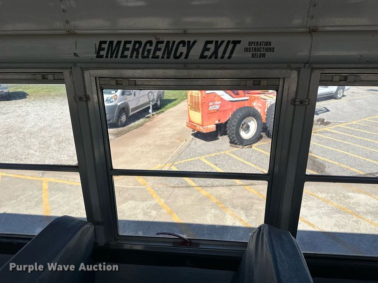 image for item EQ4864 2000 Freightliner FS65 school bus