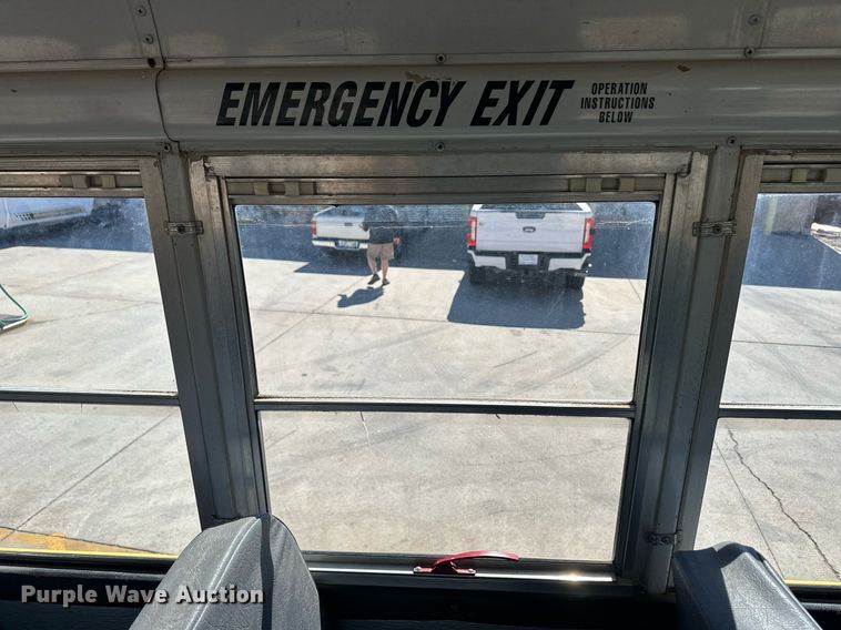 image for item EQ4864 2000 Freightliner FS65 school bus