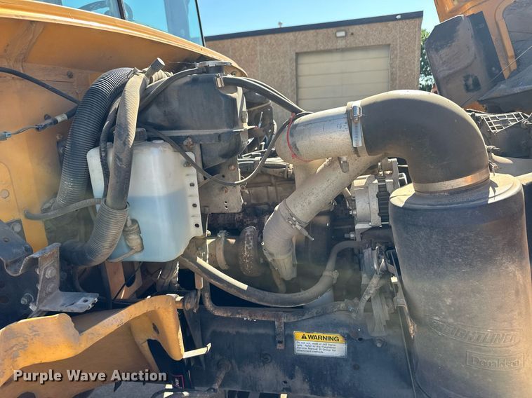 image for item EQ4864 2000 Freightliner FS65 school bus