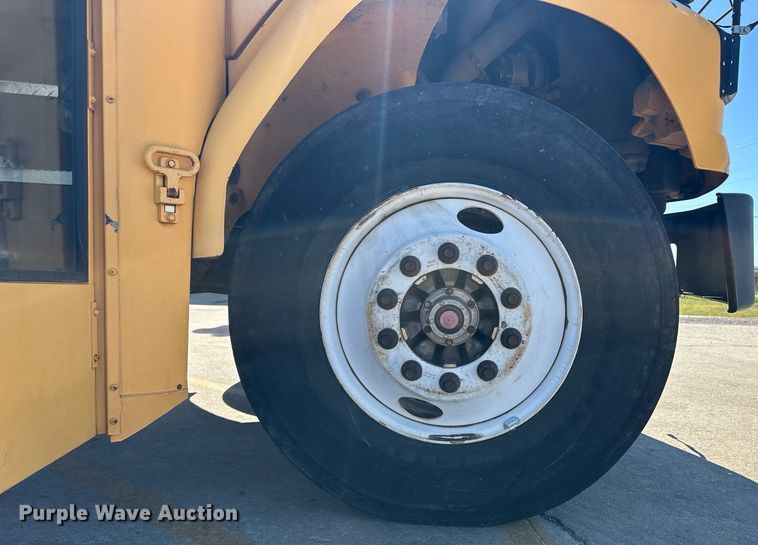 image for item EQ4864 2000 Freightliner FS65 school bus
