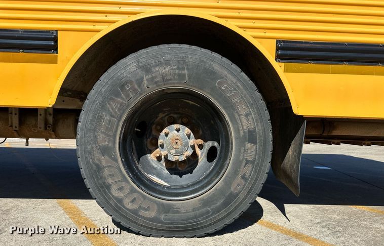 image for item EQ4864 2000 Freightliner FS65 school bus