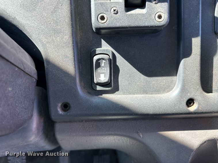 image for item EQ4865 2009 Thomas Built 340T school bus