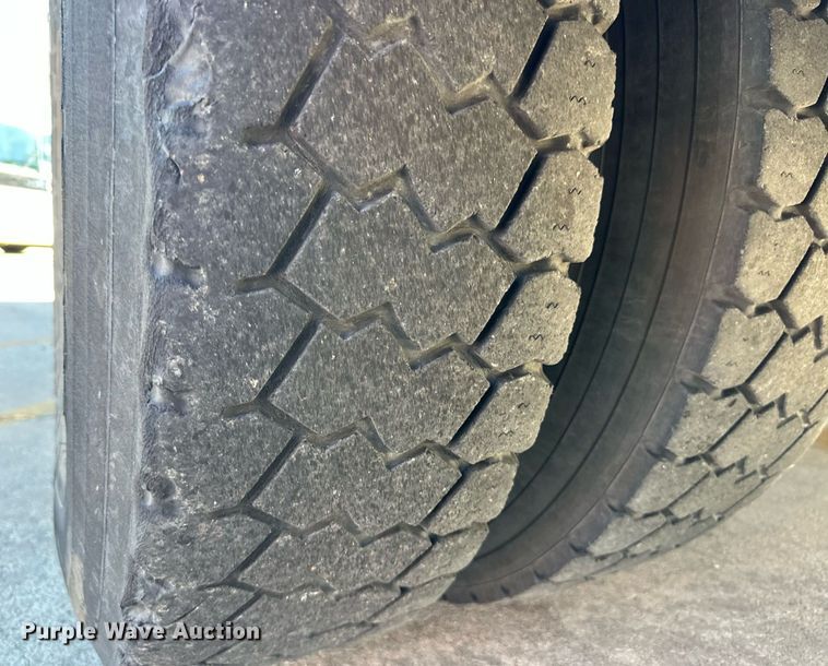 image for item EQ4865 2009 Thomas Built 340T school bus