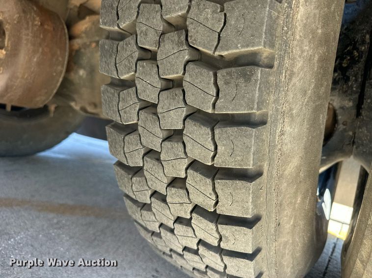 image for item EQ4865 2009 Thomas Built 340T school bus