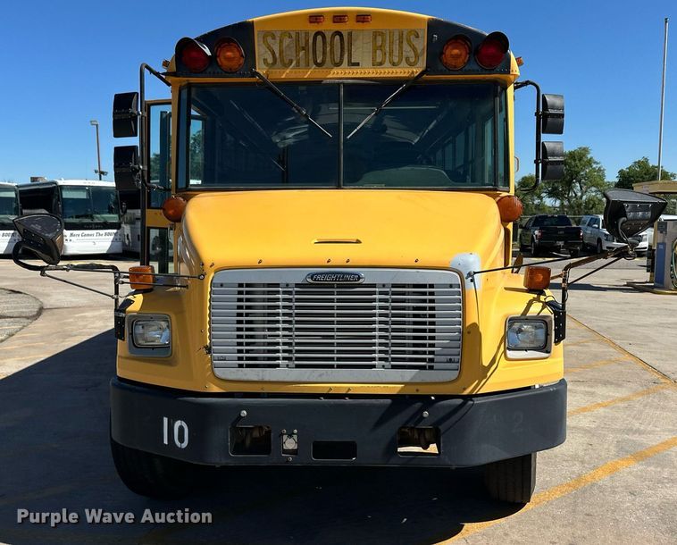 image for item EQ4866 2000 Freightliner FS65 school bus