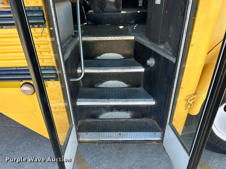 image for item EQ4866 2000 Freightliner FS65 school bus