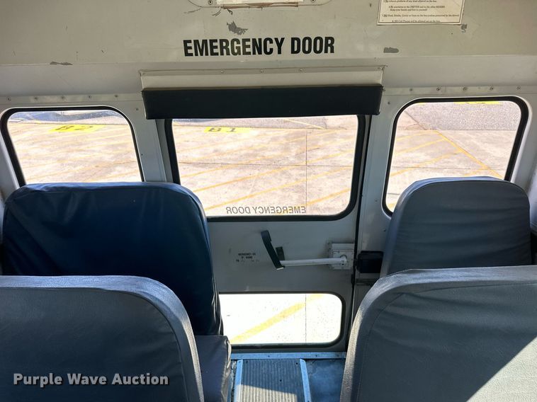 image for item EQ4866 2000 Freightliner FS65 school bus