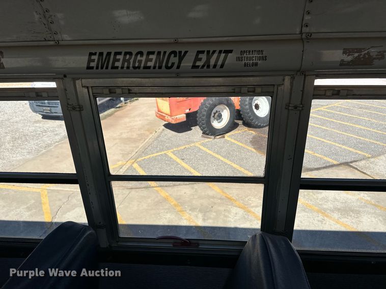 image for item EQ4866 2000 Freightliner FS65 school bus
