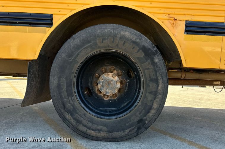 image for item EQ4866 2000 Freightliner FS65 school bus