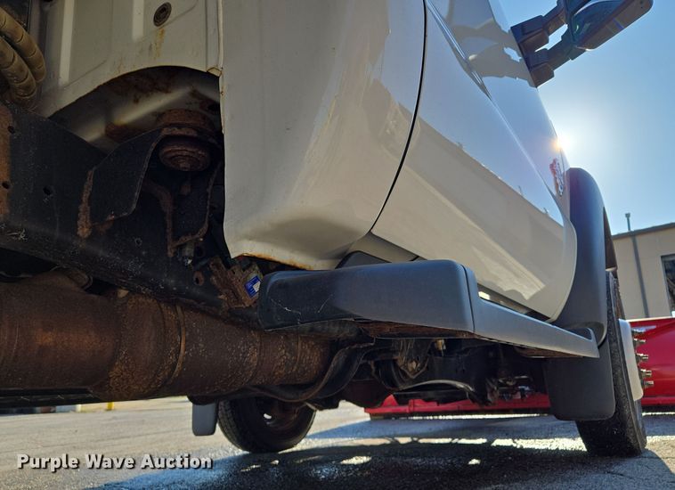 image for item EQ6553 2014 Ford F550 XL Super Duty dump flatbed truck