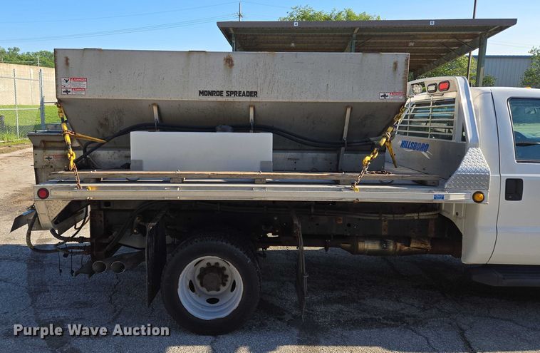 image for item EQ6553 2014 Ford F550 XL Super Duty dump flatbed truck