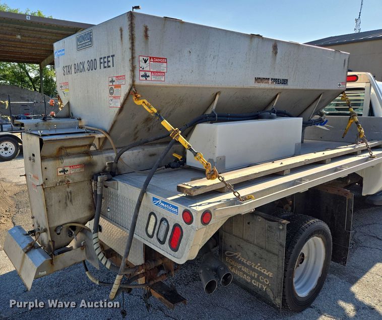 image for item EQ6553 2014 Ford F550 XL Super Duty dump flatbed truck