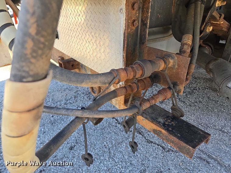 image for item EQ6553 2014 Ford F550 XL Super Duty dump flatbed truck