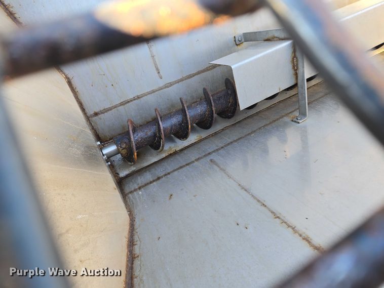 image for item EQ6553 2014 Ford F550 XL Super Duty dump flatbed truck