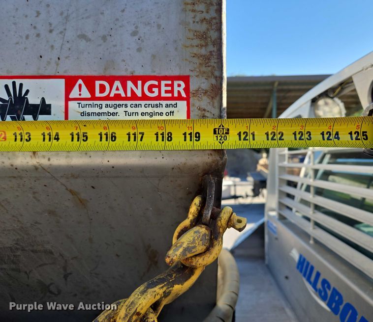 image for item EQ6553 2014 Ford F550 XL Super Duty dump flatbed truck