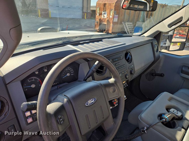 image for item EQ6553 2014 Ford F550 XL Super Duty dump flatbed truck