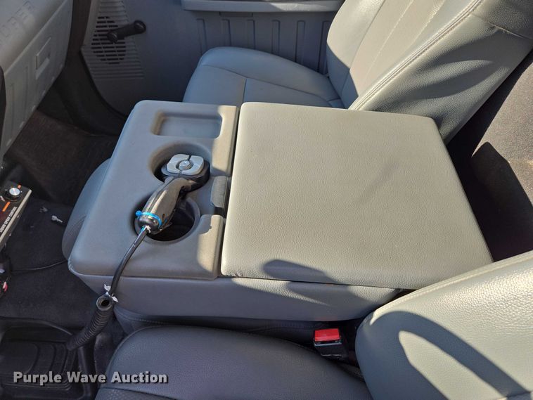 image for item EQ6553 2014 Ford F550 XL Super Duty dump flatbed truck