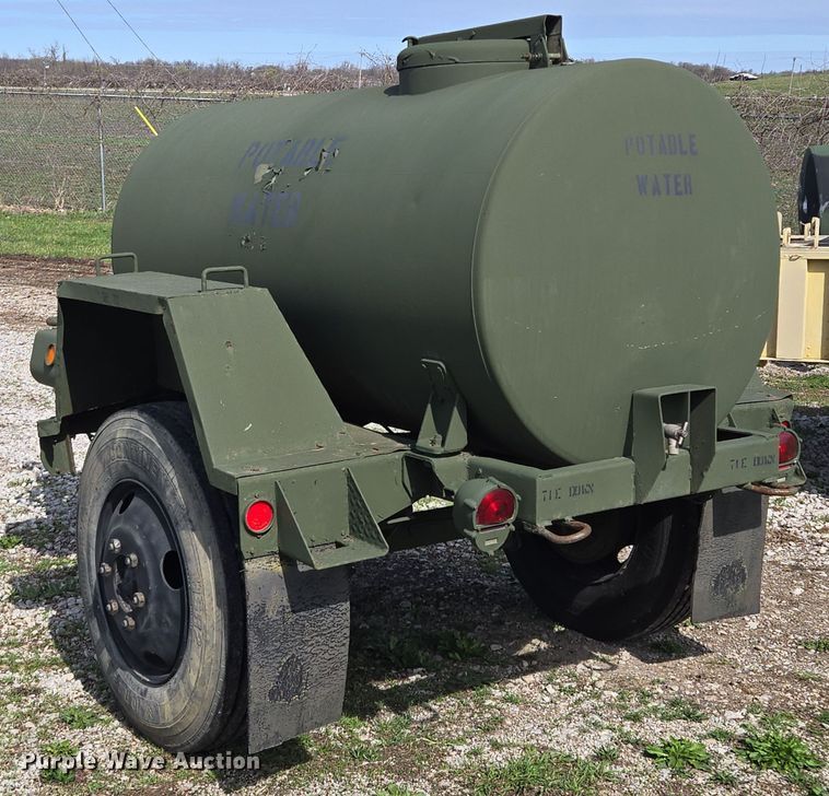 image for item EQ6965 1979 Southwest tank trailer