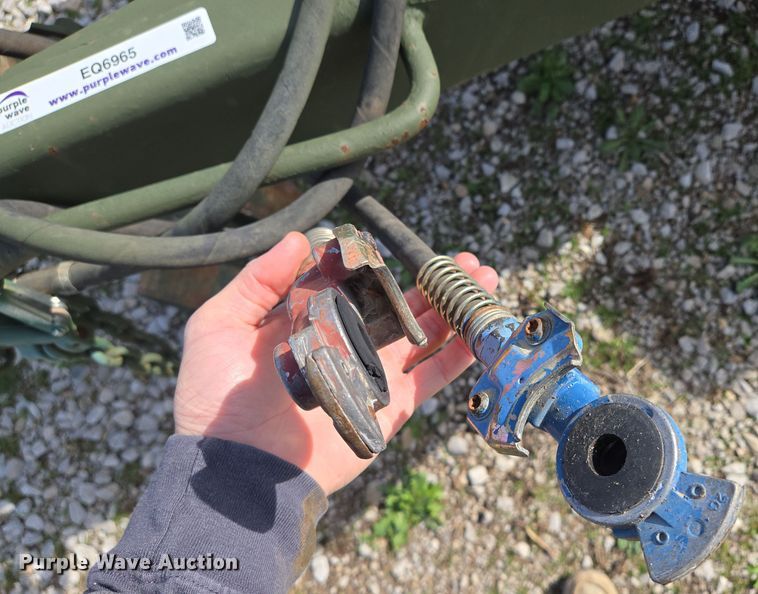 image for item EQ6965 1979 Southwest tank trailer