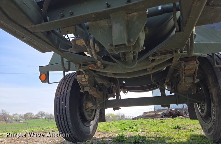 image for item EQ6965 1979 Southwest tank trailer