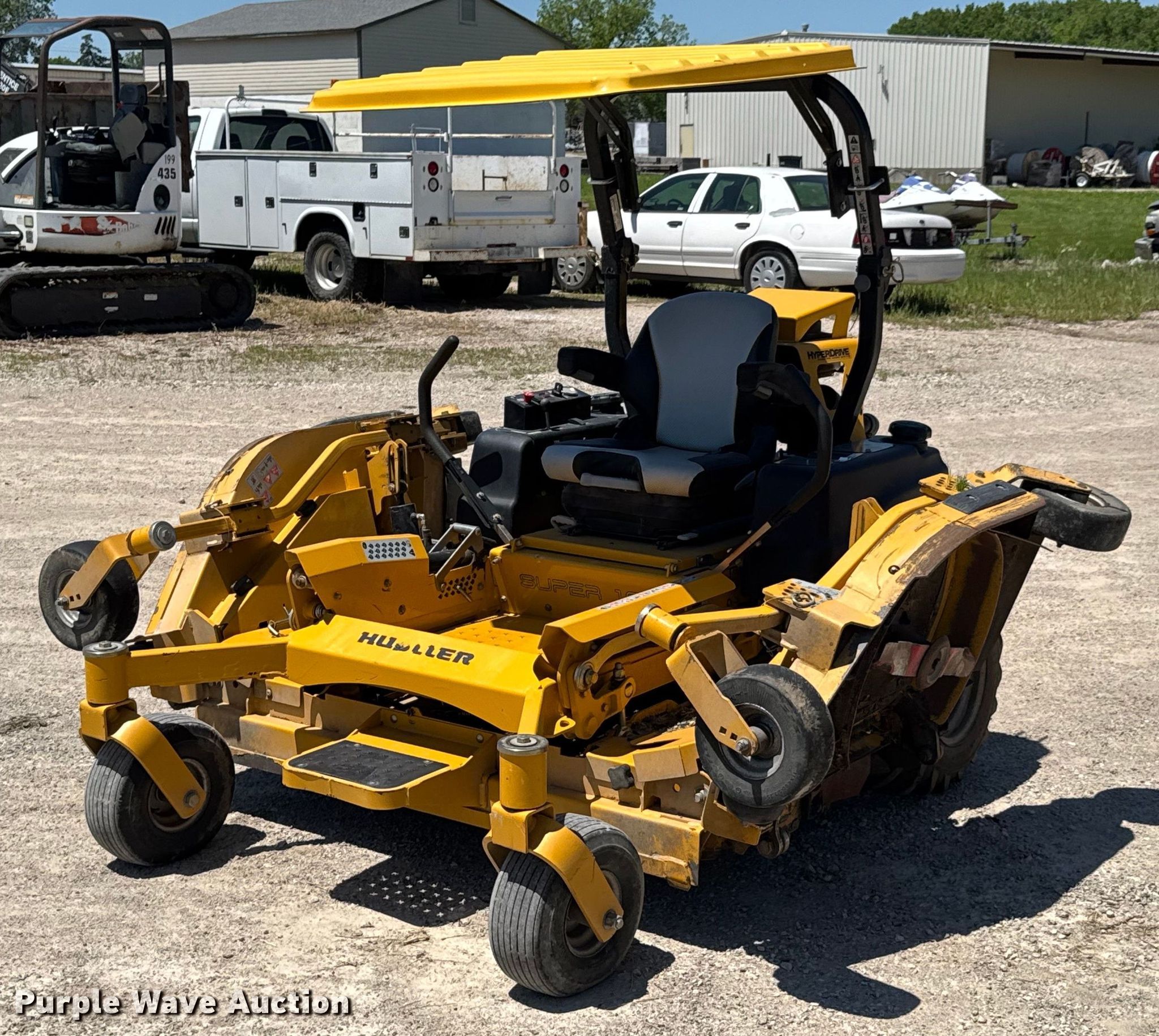 2016 Hustler Super 104 ZTR lawn mower in Chanute, KS | Item