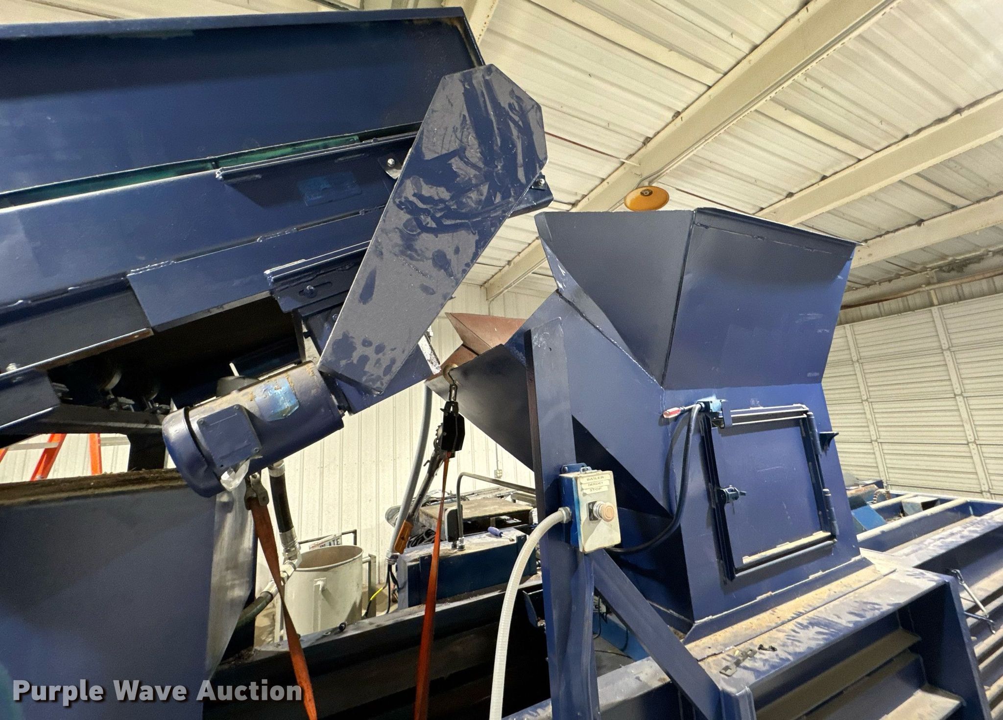 J.V. Manufacturing, Inc. Cram-A-Lot HX-60 horizontal baler
