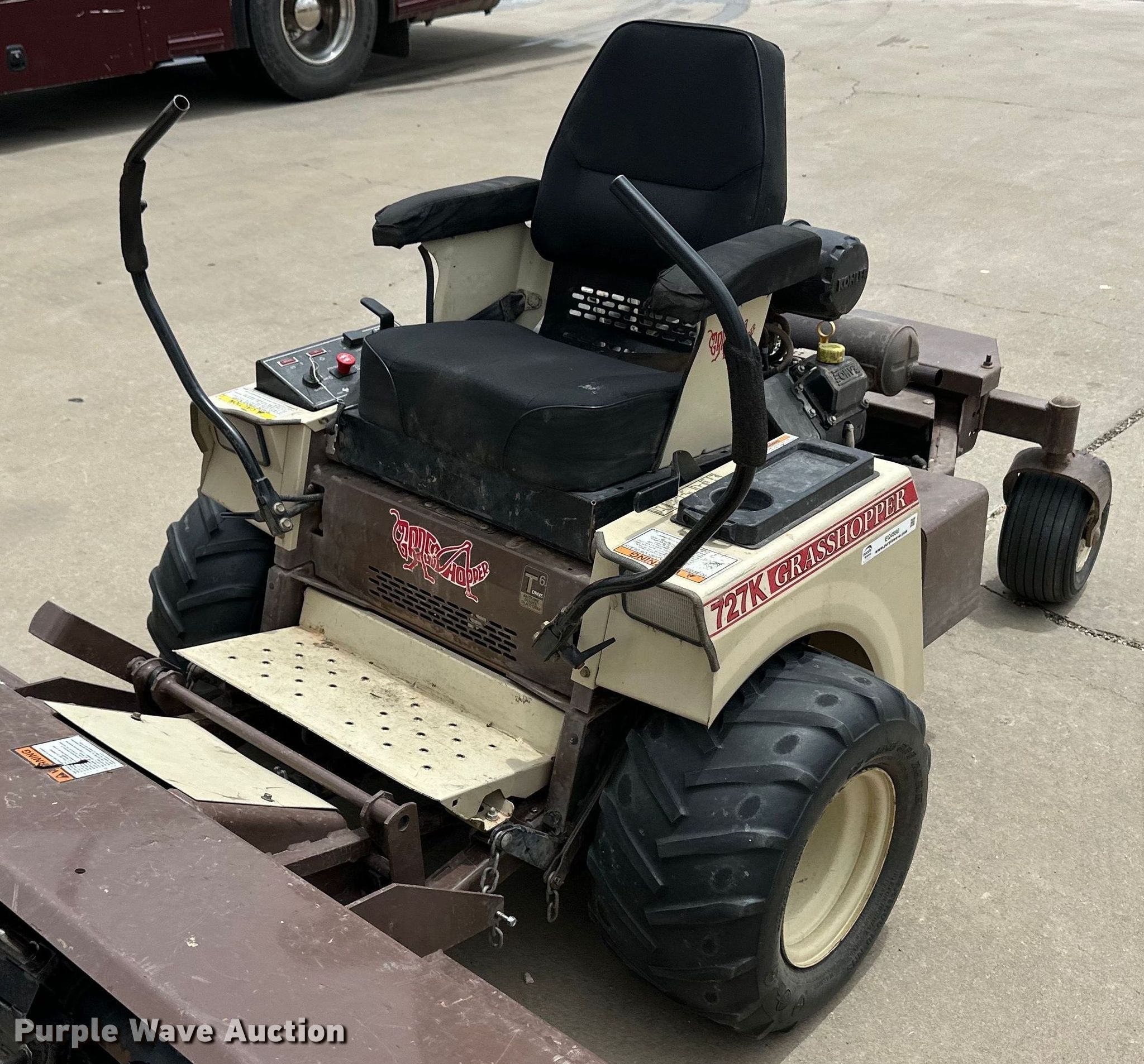 Grasshopper 727K ZTR lawn mower in Booker, TX | Item EQ4850 sold