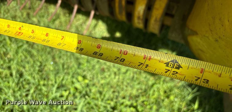 image for item DM1901 2009 Vermeer 604SM round baler