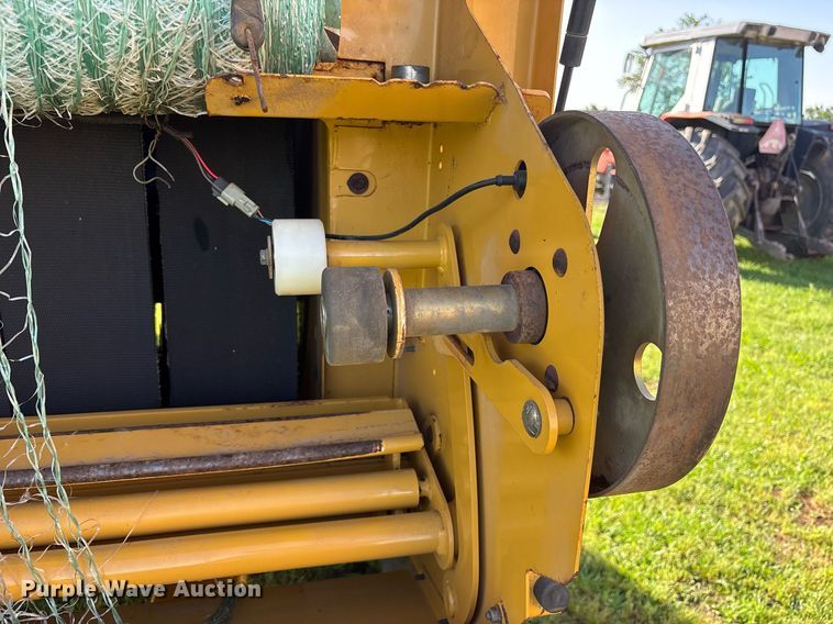 image for item DM1901 2009 Vermeer 604SM round baler