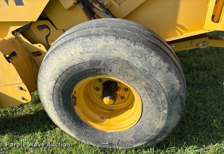 image for item DM1901 2009 Vermeer 604SM round baler