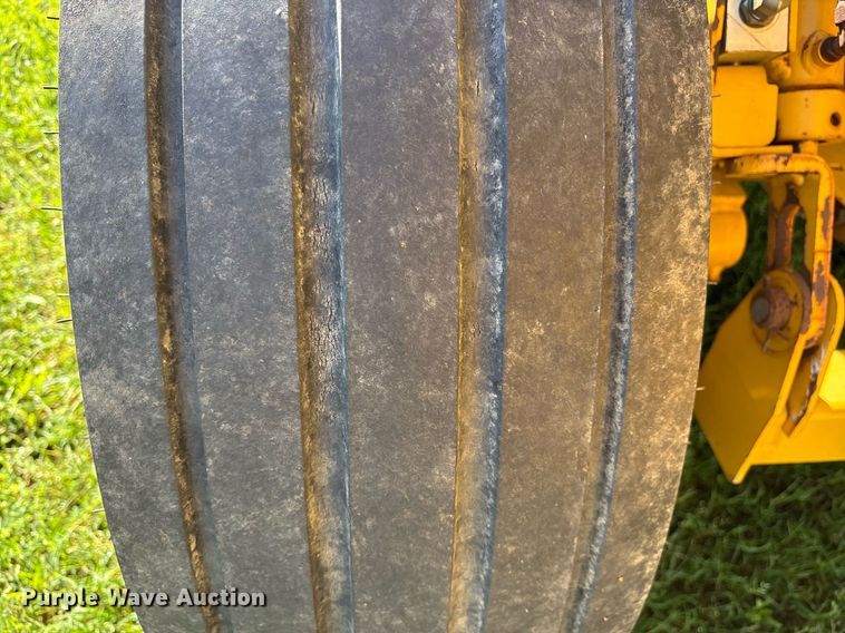 image for item DM1901 2009 Vermeer 604SM round baler