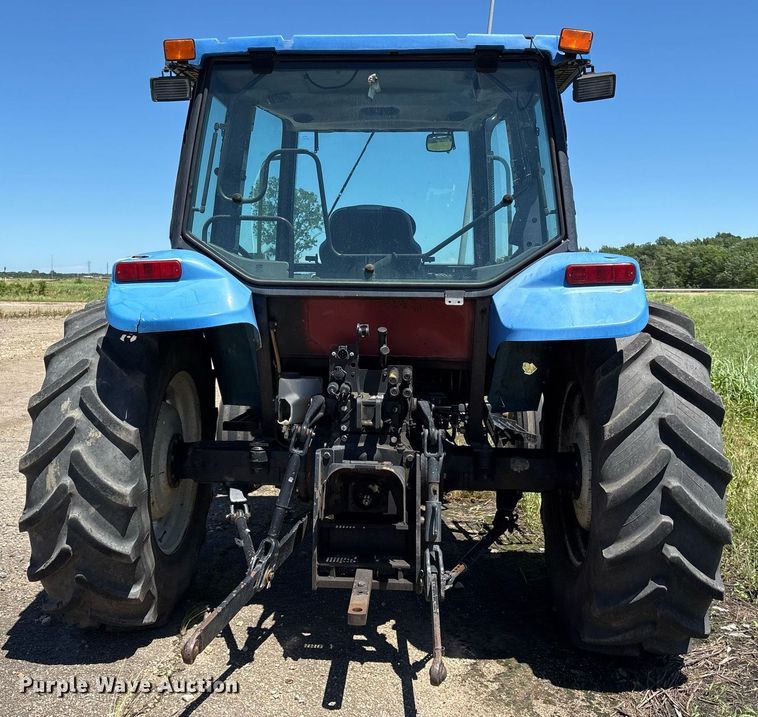 image for item DM1904 2007 New Holland TL80A tractor