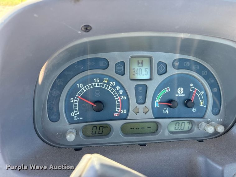 image for item DM1904 2007 New Holland TL80A tractor