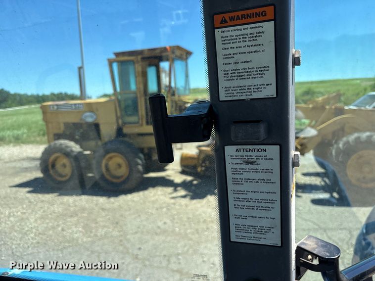 image for item DM1904 2007 New Holland TL80A tractor