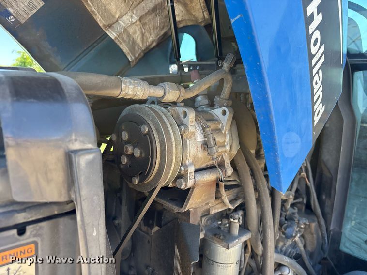 image for item DM1904 2007 New Holland TL80A tractor